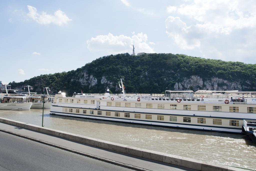 Riverside Flat With King Castle View Budapesta Exterior foto